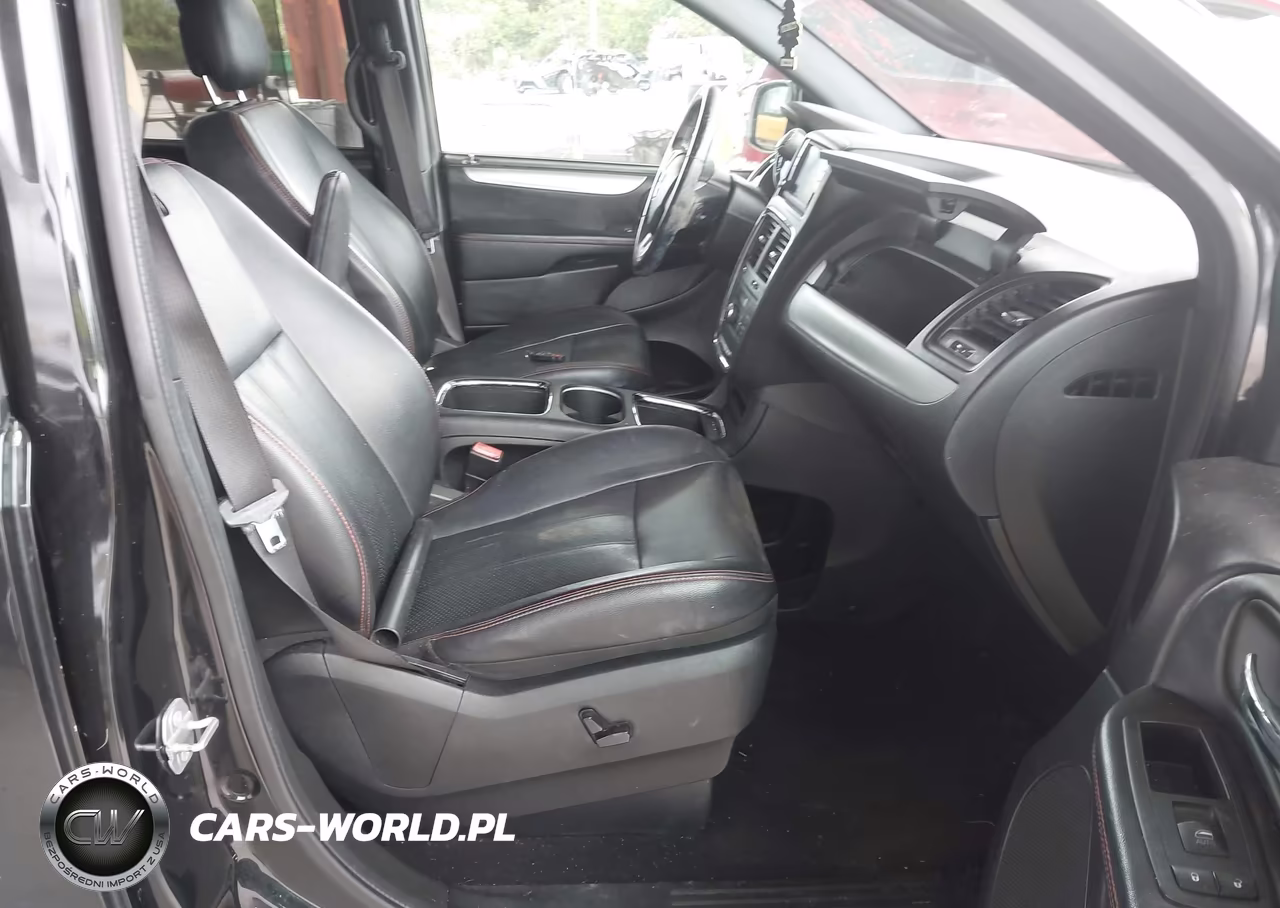2018 Dodge Grand Caravan Gt VIN:2C4RDGEG0JR325359 - 5