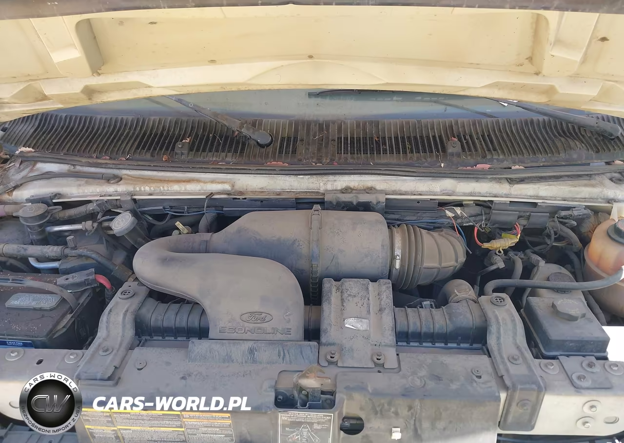 2000 Ford E-450 Cutaway Standard VIN:1FDXE45SXYHA12439 - 9