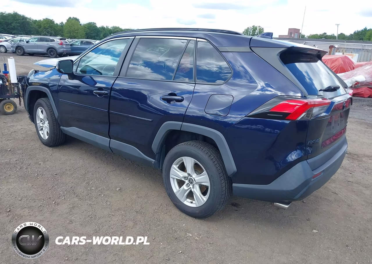 2021 Toyota Rav4 Xle VIN:2T3P1RFV2MW223967 - 3