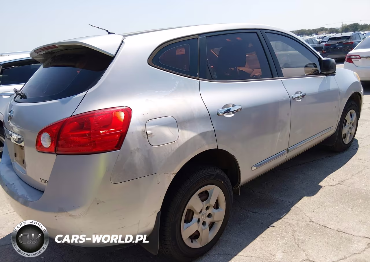 2011 Nissan Rogue S VIN:JN8AS5MV1BW677676 - 4