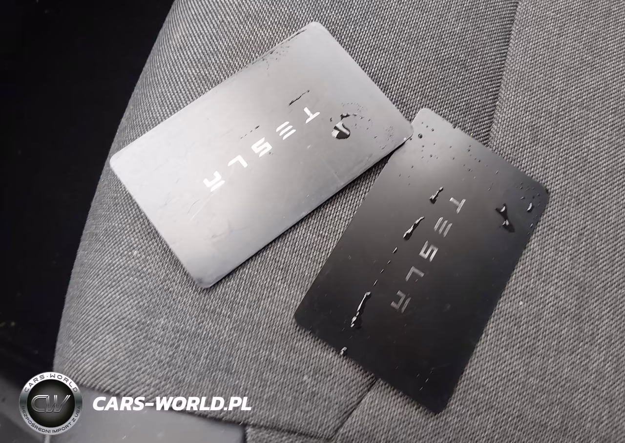 2026 Tesla Model Y VIN:7SAYGDEE8TA650436 - 11