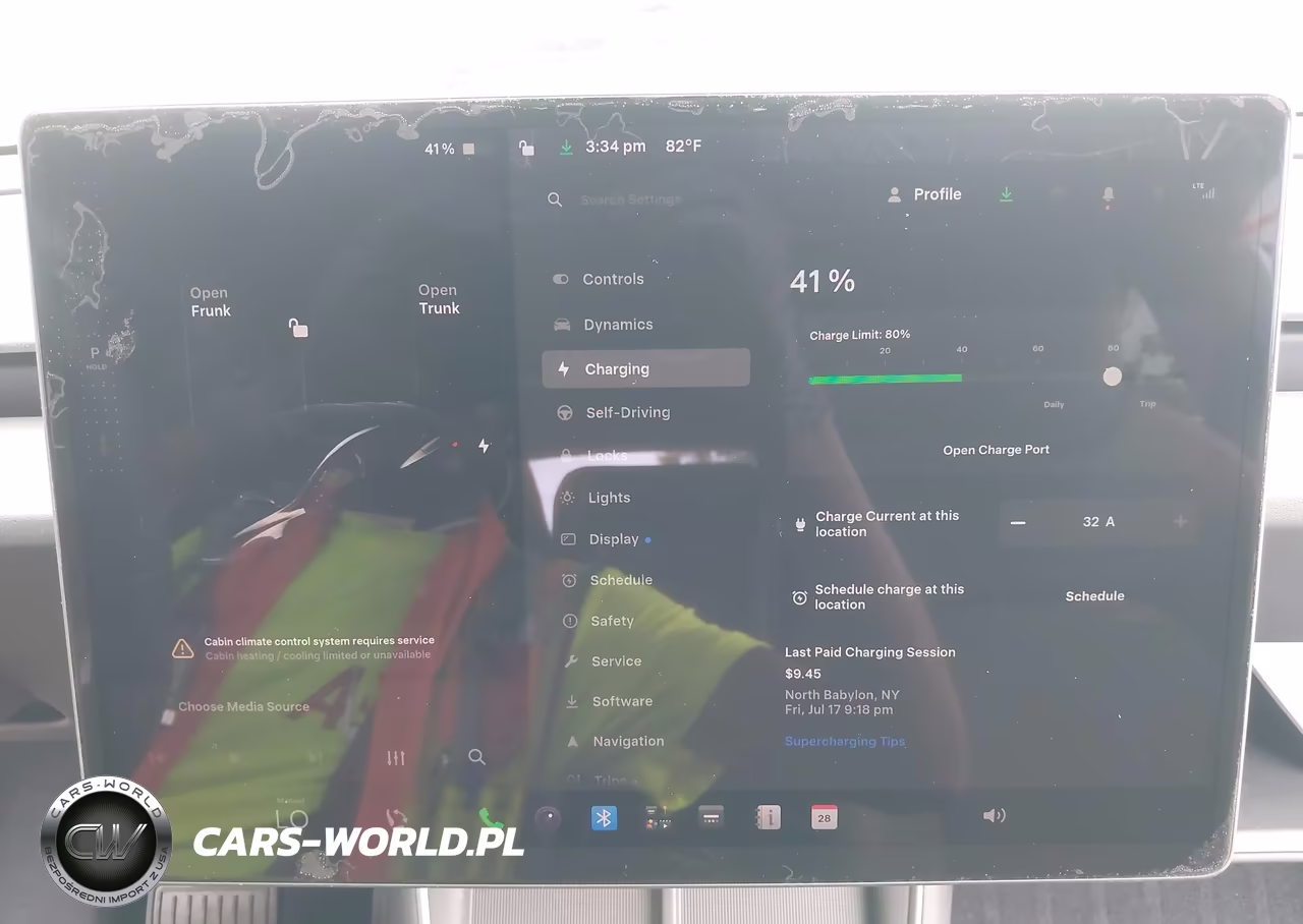 2026 Tesla Model Y VIN:7SAYGDEE8TA650436 - 17