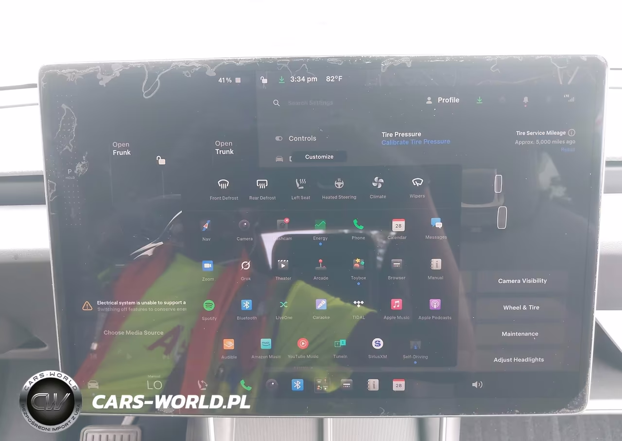 2026 Tesla Model Y VIN:7SAYGDEE8TA650436 - 18