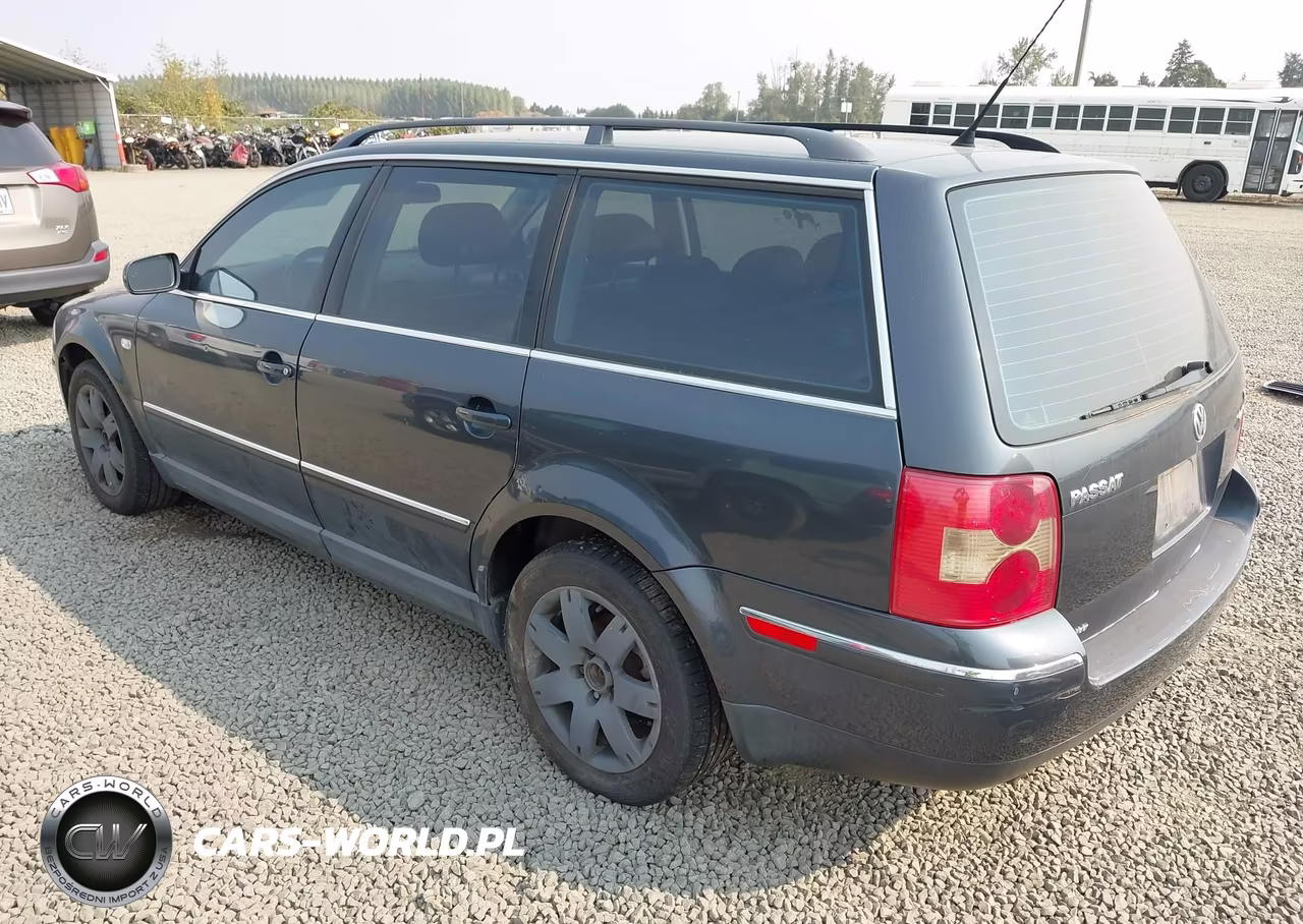 2003 Volkswagen Passat Glx VIN:WVWYH63B53E142928 - 3