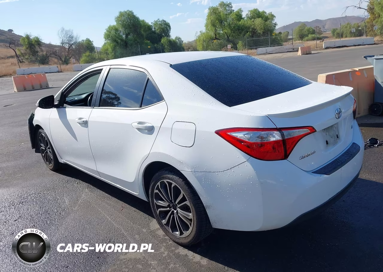 2015 Toyota Corolla S Plus VIN:5YFBURHE2FP280567 - 3