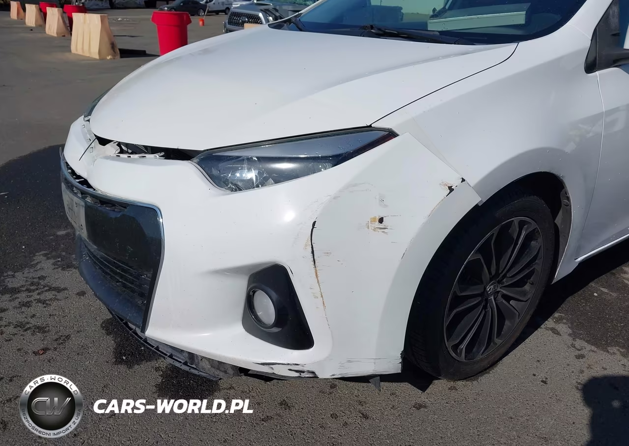 2015 Toyota Corolla S Plus VIN:5YFBURHE2FP280567 - 6