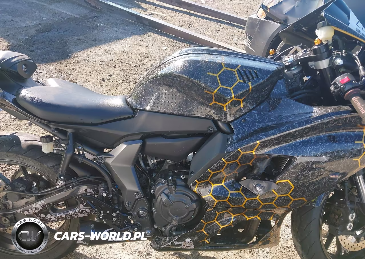 2022 Yamaha Yzfr7 VIN:JYARM38E8NA001665 - 12
