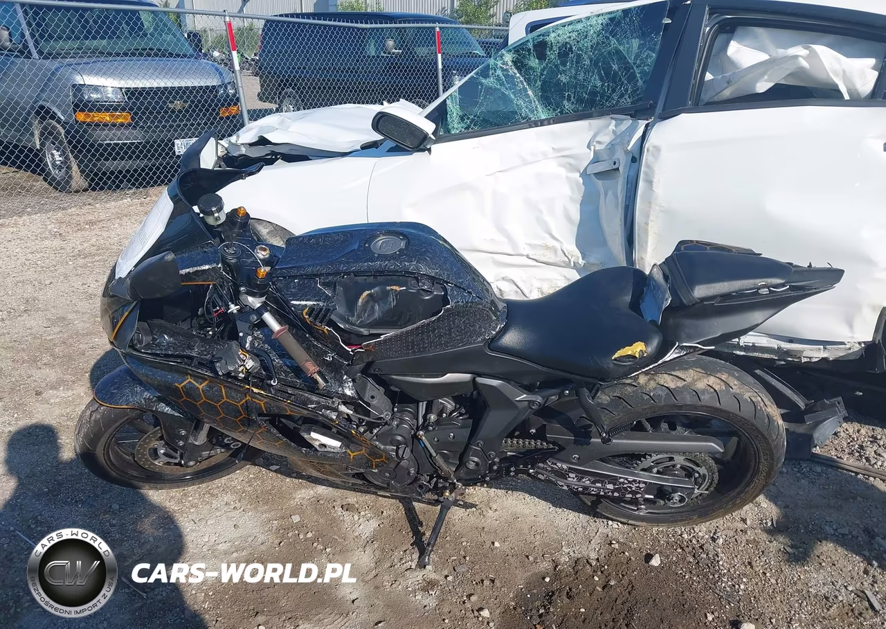 2022 Yamaha Yzfr7 VIN:JYARM38E8NA001665 - 13