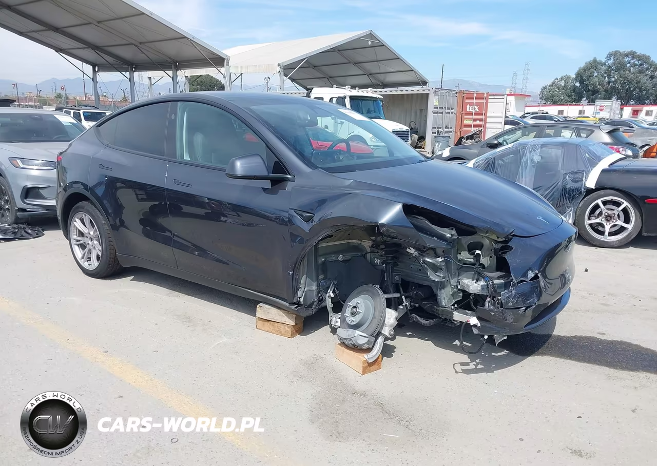 2024 Tesla Model Y Long Range Dual Motor All-Wheel Drive