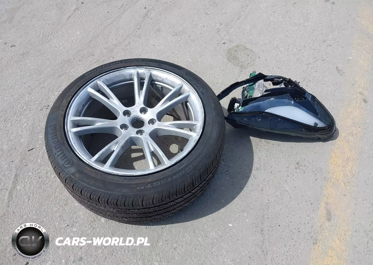 2024 Tesla Model Y Long Range Dual Motor All-Wheel Drive VIN:7SAYGDEE3RA224694 - 11