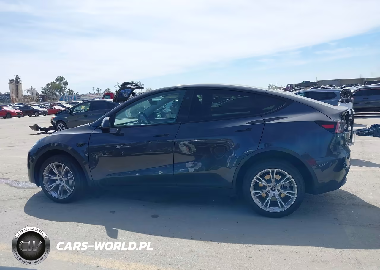 2024 Tesla Model Y Long Range Dual Motor All-Wheel Drive VIN:7SAYGDEE3RA224694 - 14