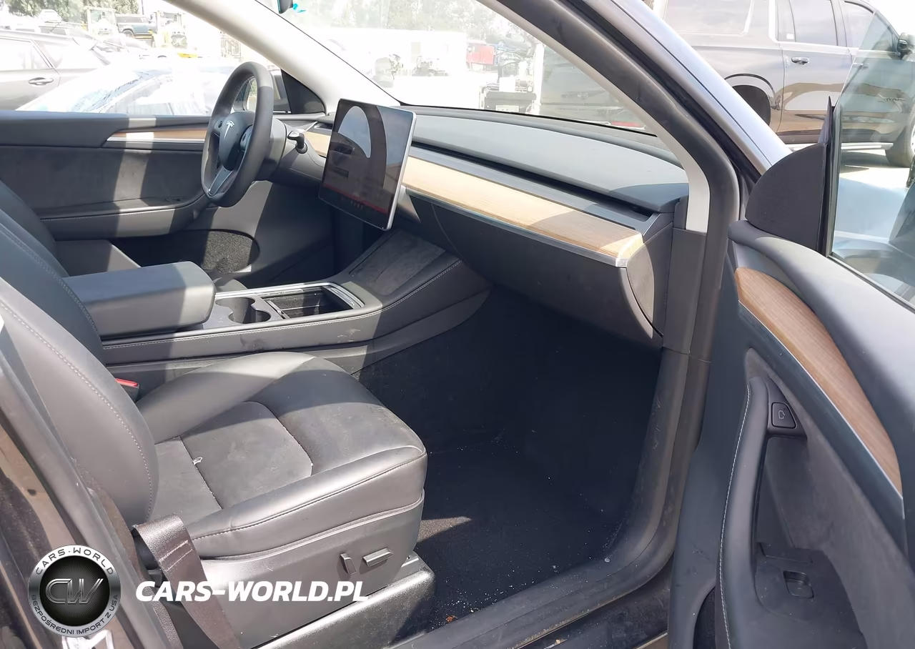 2024 Tesla Model Y Long Range Dual Motor All-Wheel Drive VIN:7SAYGDEE3RA224694 - 5
