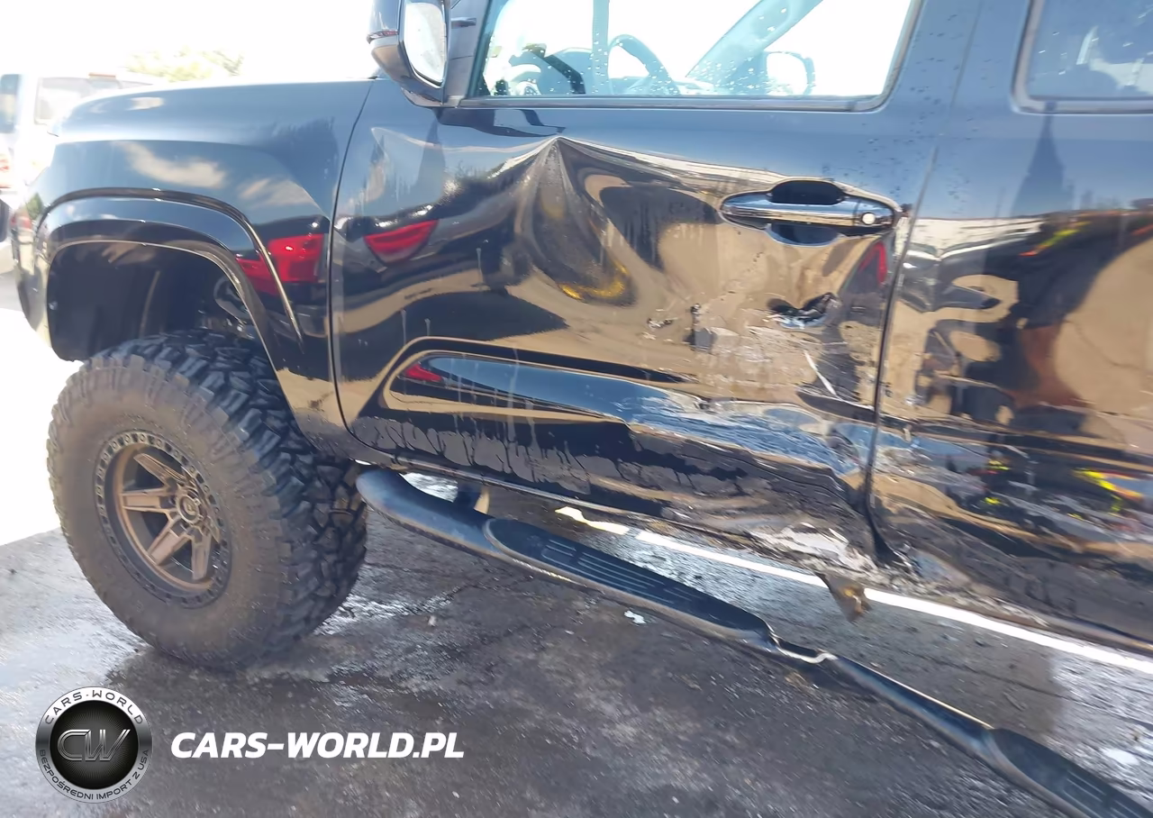 2023 Toyota Tacoma Sr V6 VIN:3TYCZ5AN1PT117219 - 17