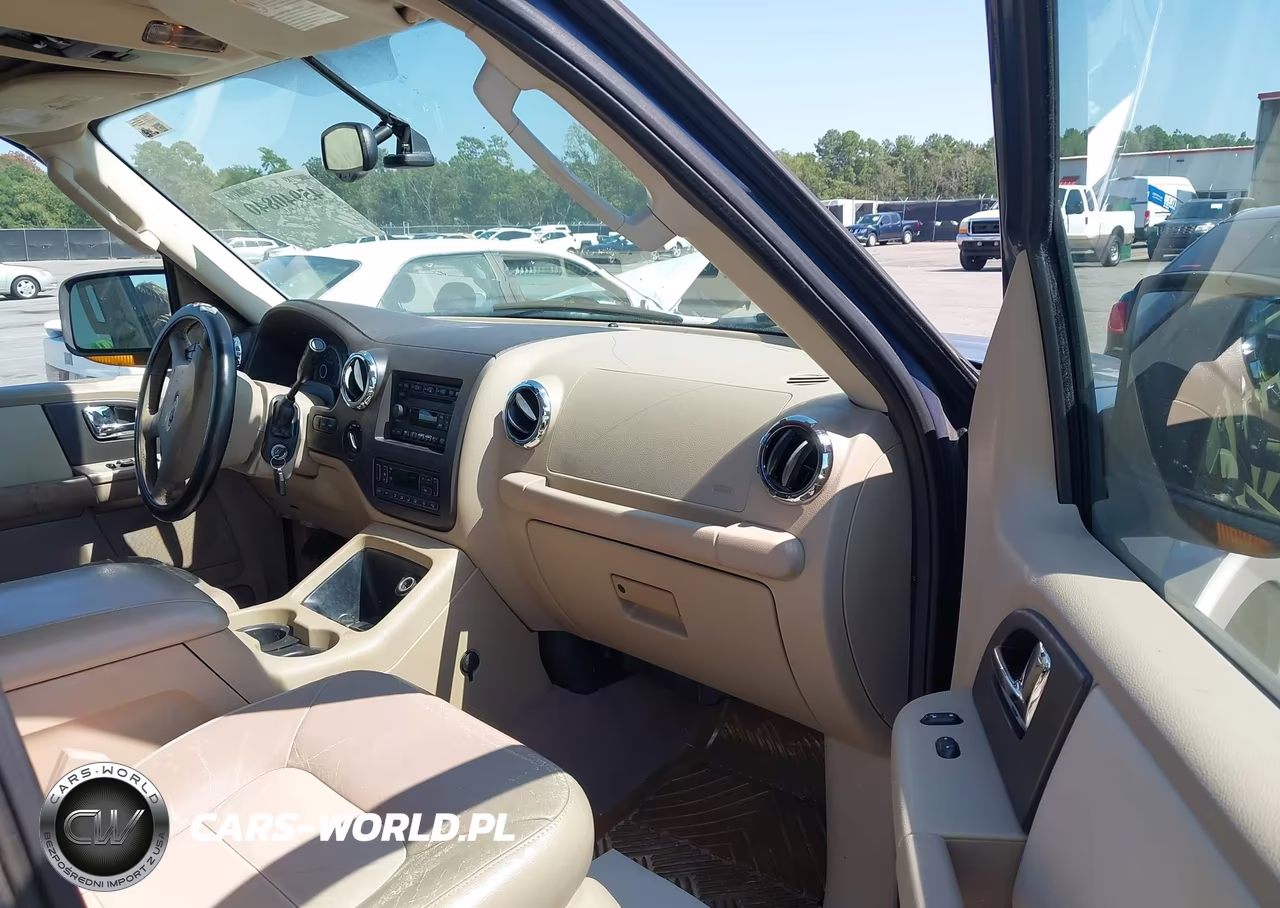 2005 Ford Expedition Eddie Bauer-King Ranch VIN:1FMPU18565LA93505 - 5
