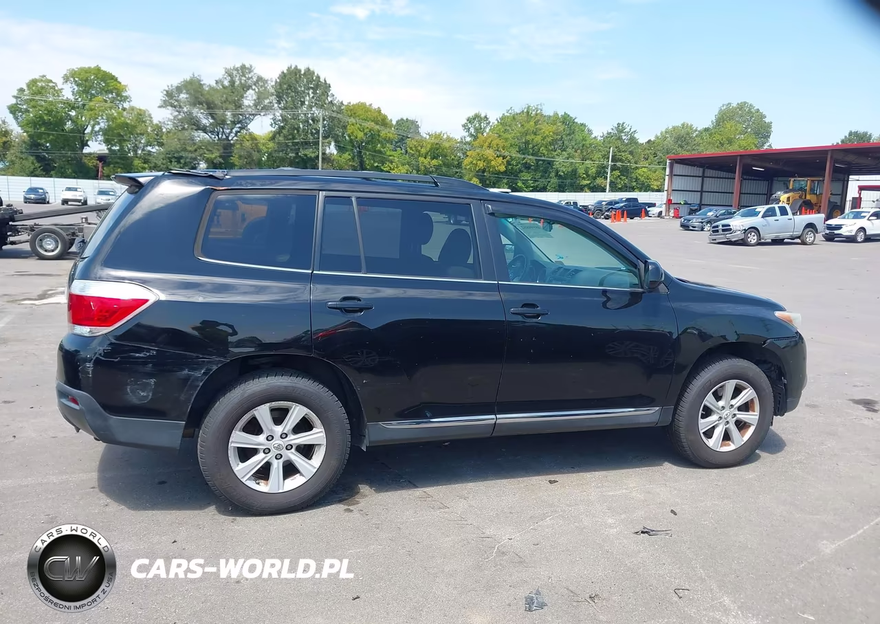 2013 Toyota Highlander Base Plus V6 VIN:5TDBK3EH1DS182703 - 13