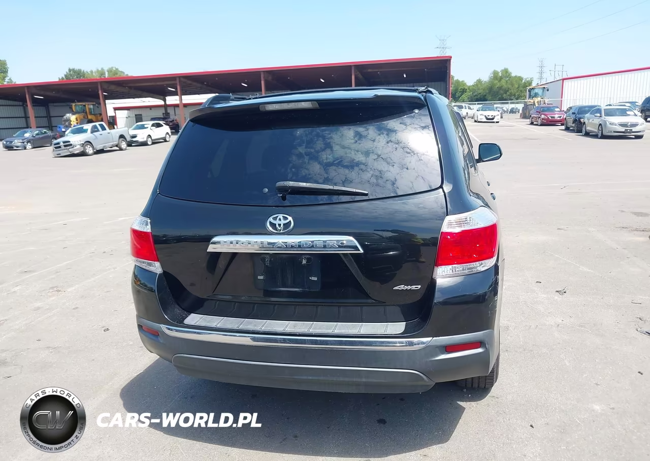 2013 Toyota Highlander Base Plus V6 VIN:5TDBK3EH1DS182703 - 16