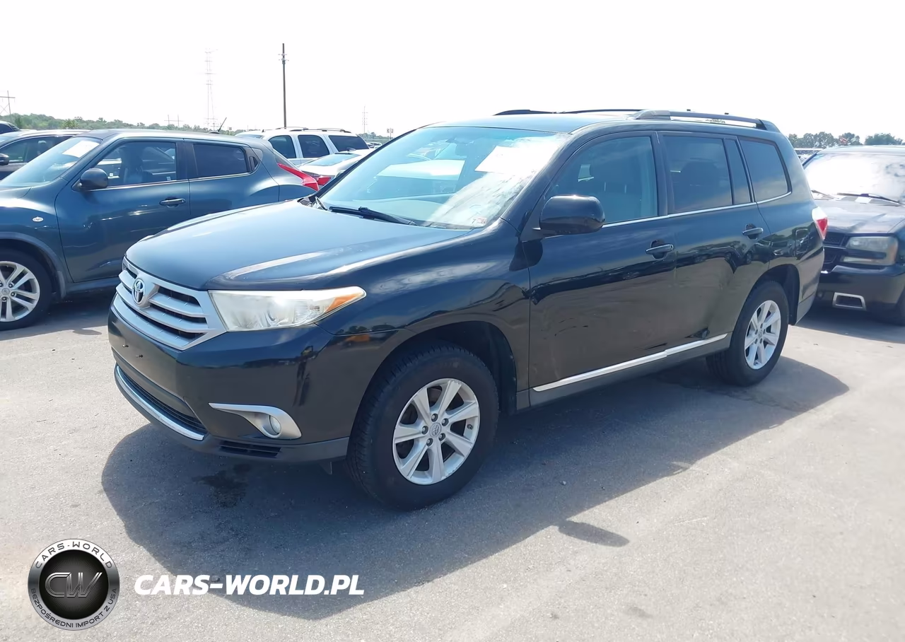 2013 Toyota Highlander Base Plus V6 VIN:5TDBK3EH1DS182703 - 2