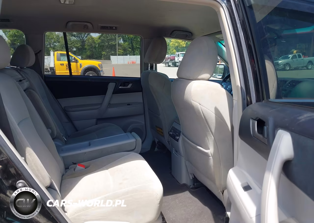 2013 Toyota Highlander Base Plus V6 VIN:5TDBK3EH1DS182703 - 8