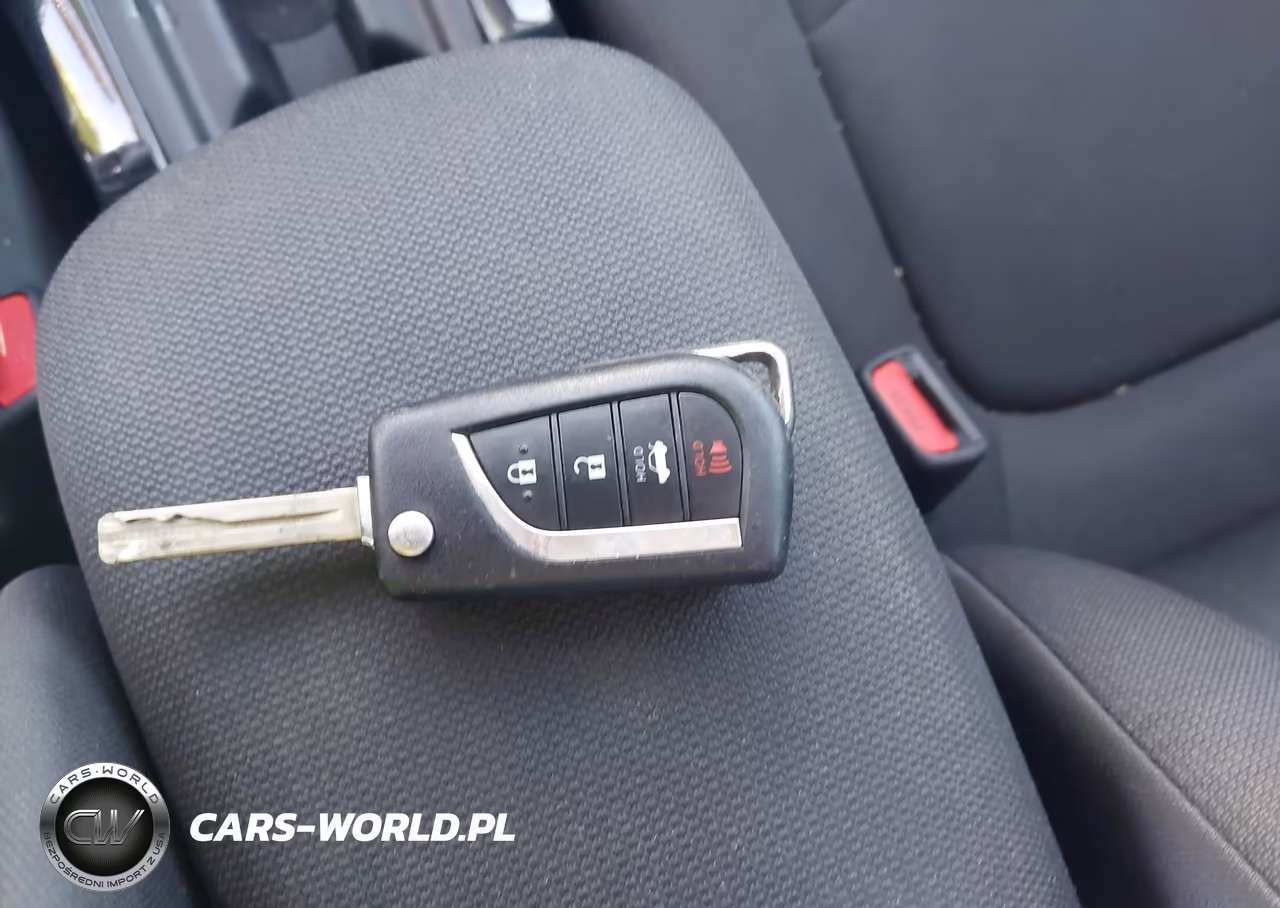 2022 Toyota Corolla Le VIN:5YFEPMAE3NP273532 - 11