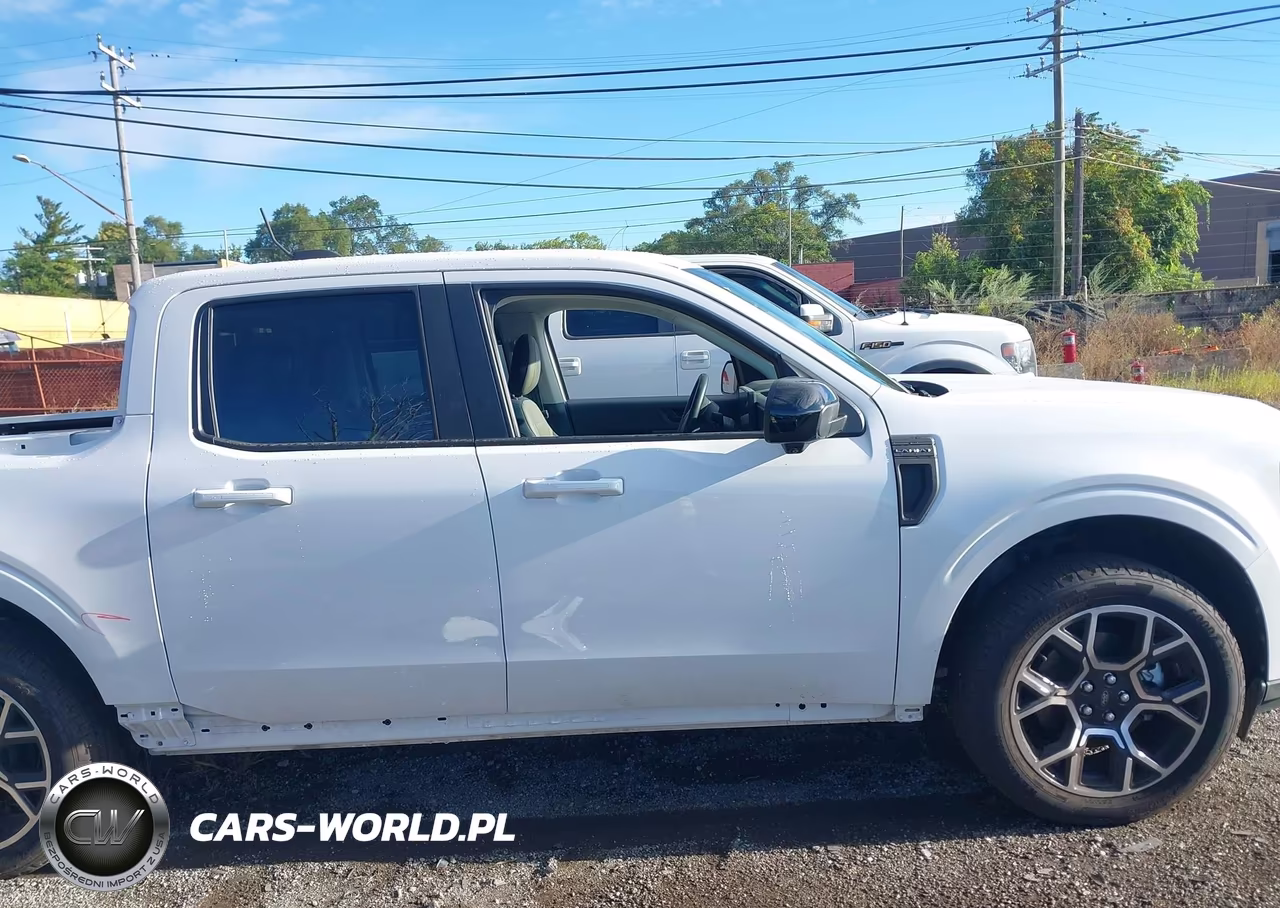 2025 Ford Maverick Lariat VIN:3FTTW8SA4SRB07930 - 14