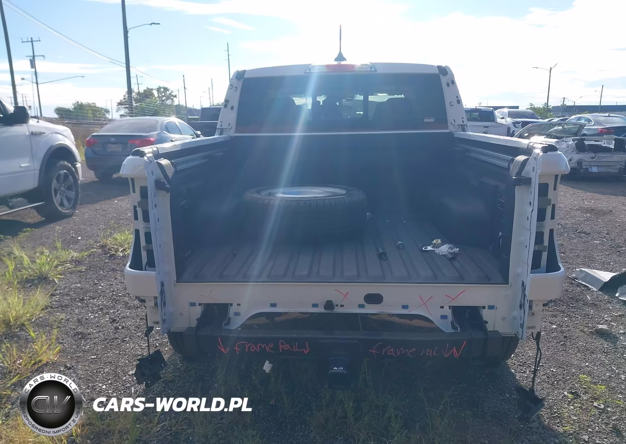 2025 Ford Maverick Lariat VIN:3FTTW8SA4SRB07930 - 17