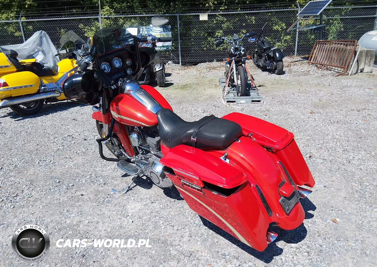 2010 Harley-Davidson Flhxse VIN:1HD1PZ811AB952365 - 3