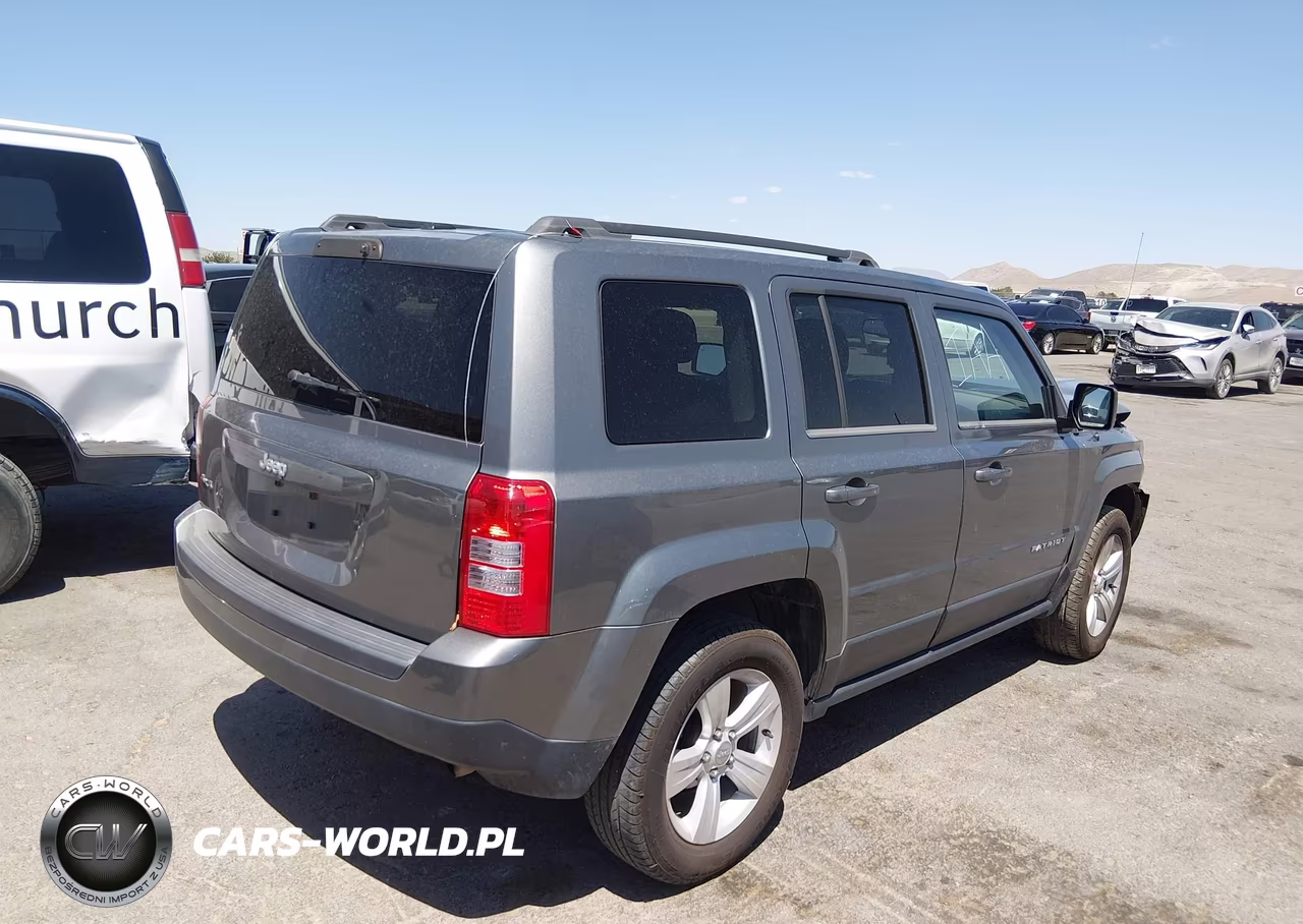 2013 Jeep Patriot Sport VIN:1C4NJRBB7DD254079 - 4