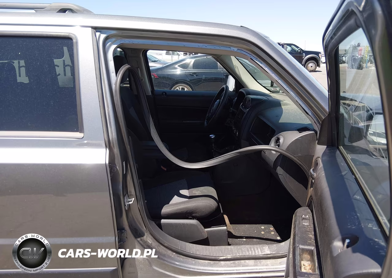 2013 Jeep Patriot Sport VIN:1C4NJRBB7DD254079 - 5