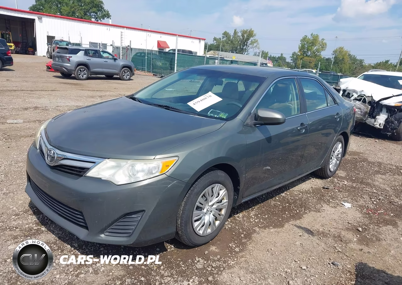 2014 Toyota Camry Le VIN:4T1BF1FK3EU835303 - 2