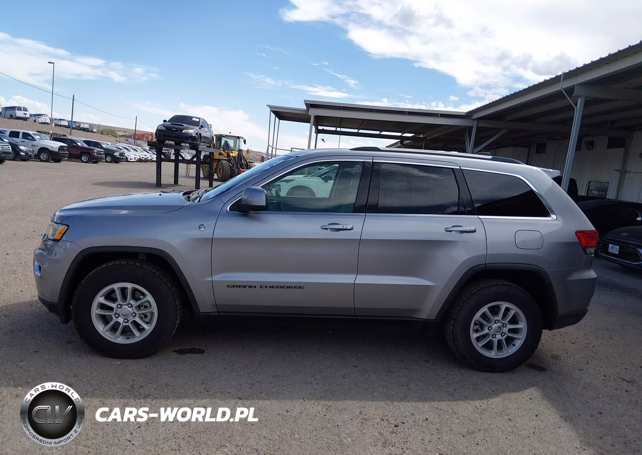 2019 Jeep Grand Cherokee Laredo E 4X4 VIN:1C4RJFAG9KC812613 - 14