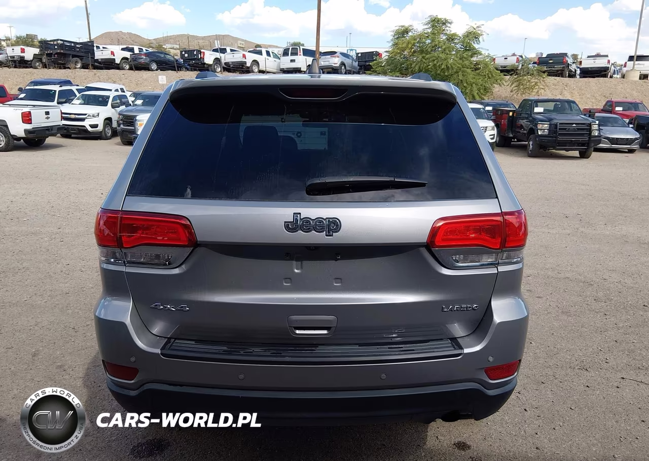 2019 Jeep Grand Cherokee Laredo E 4X4 VIN:1C4RJFAG9KC812613 - 16
