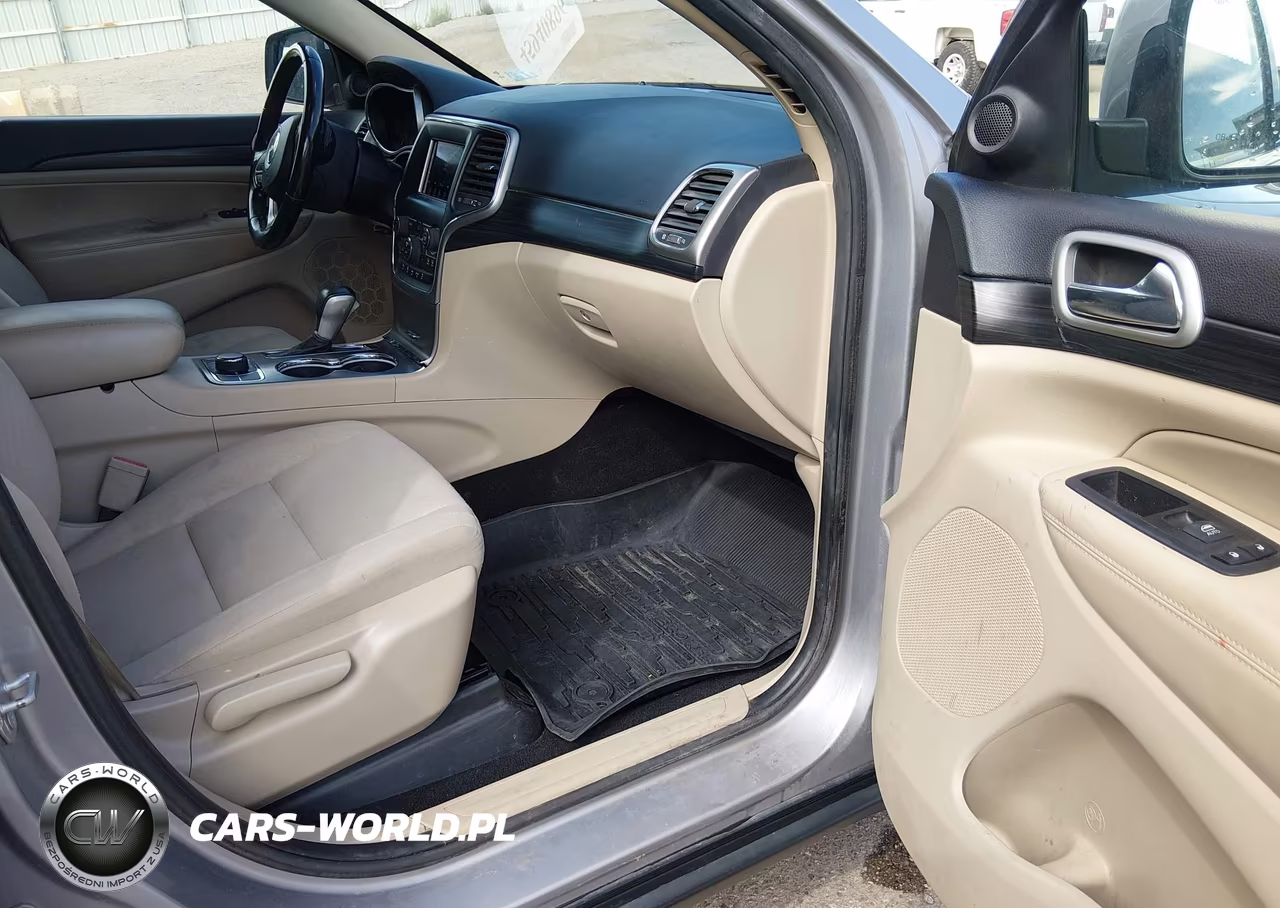 2019 Jeep Grand Cherokee Laredo E 4X4 VIN:1C4RJFAG9KC812613 - 5