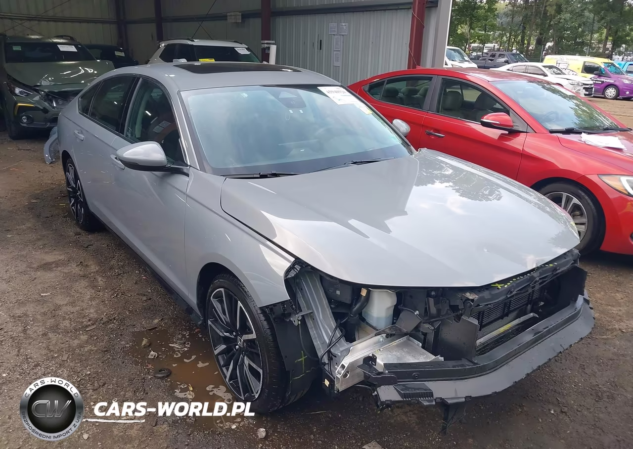 2025 Honda Accord Hybrid Touring – zdjęcie 1 z 18