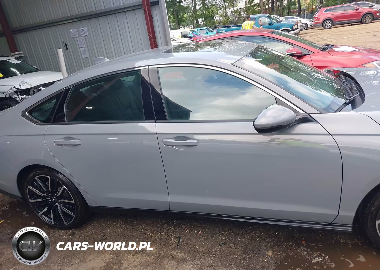 2025 Honda Accord Hybrid Touring VIN:1HGCY2F87SA021232 - 14