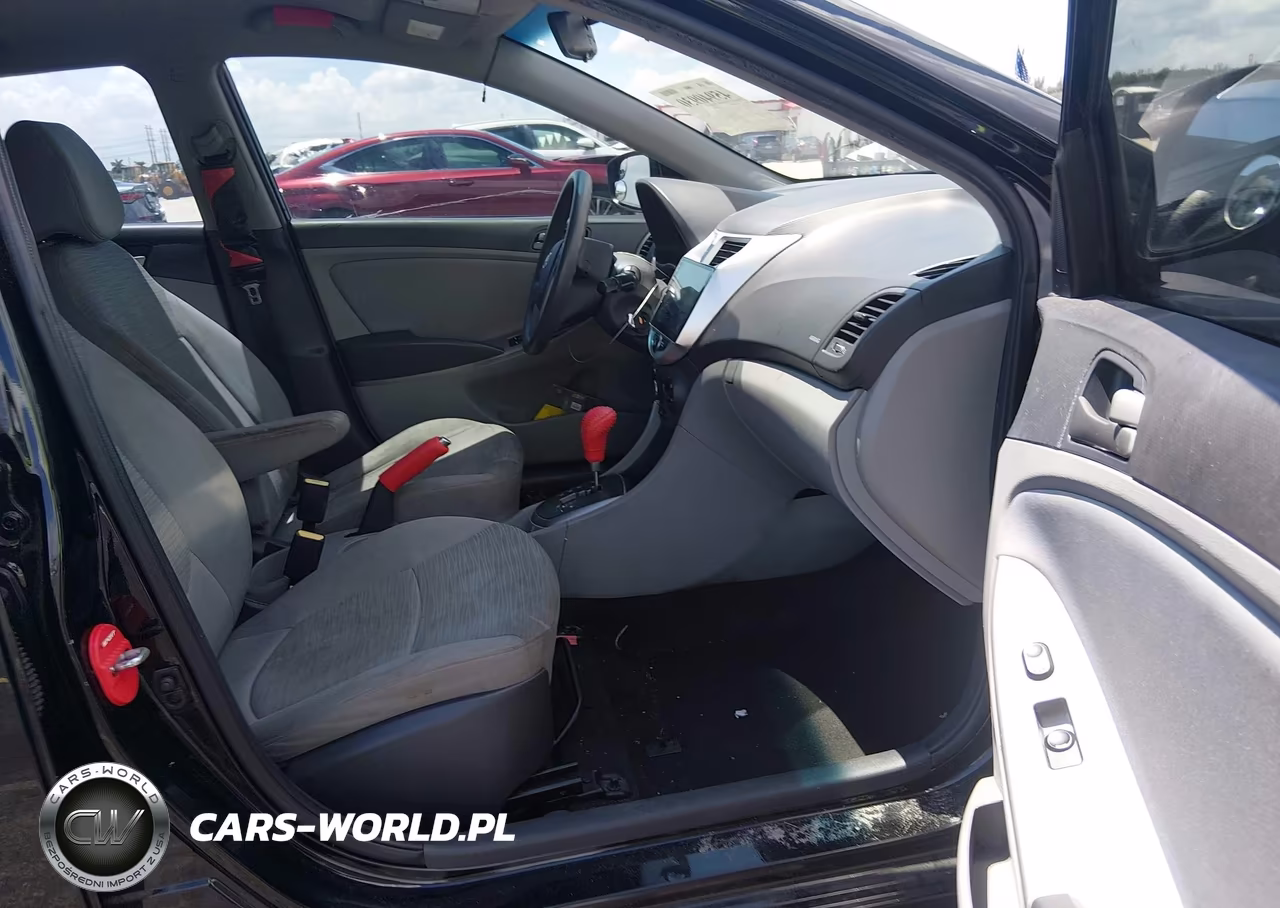 2015 Hyundai Accent Gs VIN:KMHCT5AEOFU226077 - 5