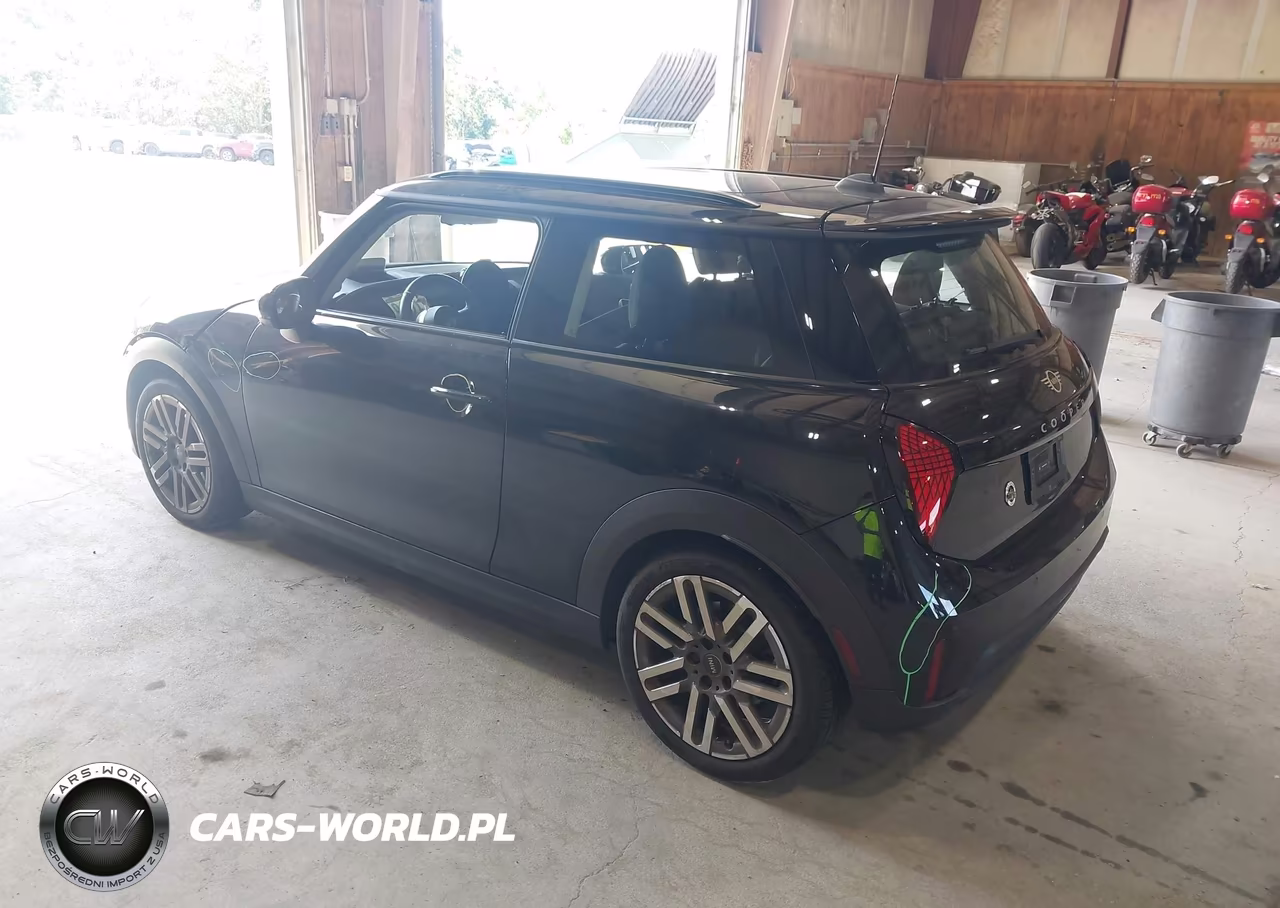 2025 Mini Hardtop Cooper S VIN:WMW23GD07S2X02162 - 3