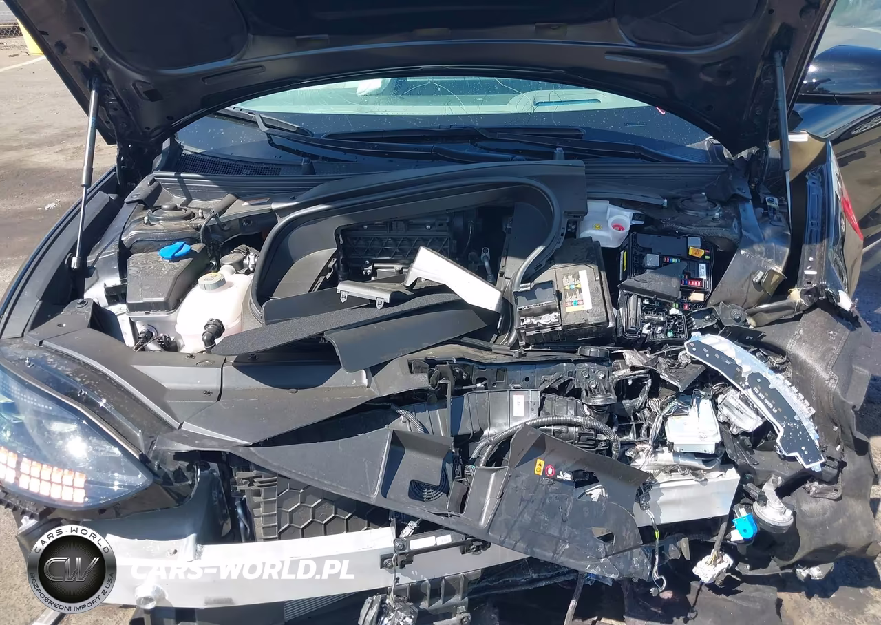 2025 Hyundai Ioniq 6 Limited VIN:KMHM54AA3SA115590 - 10
