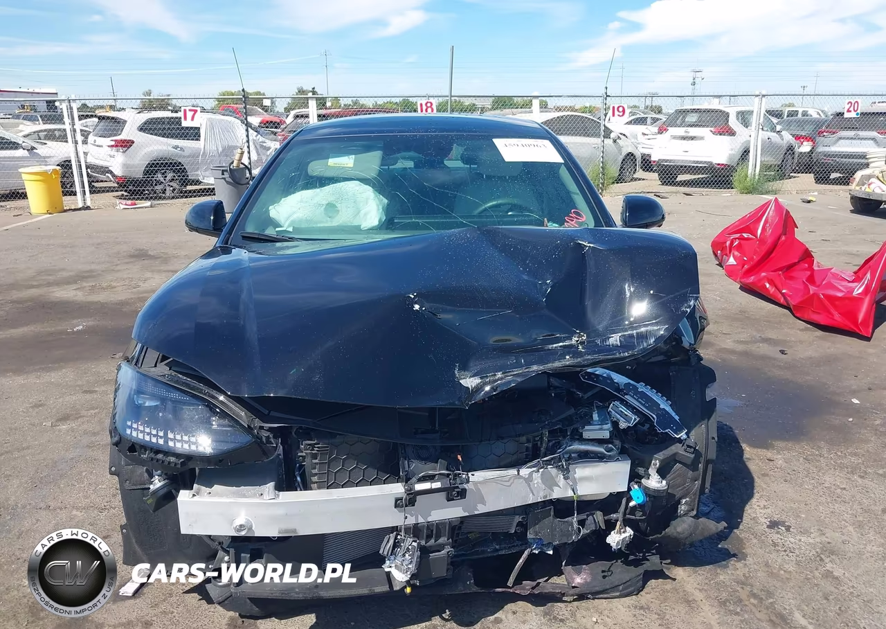 2025 Hyundai Ioniq 6 Limited VIN:KMHM54AA3SA115590 - 12