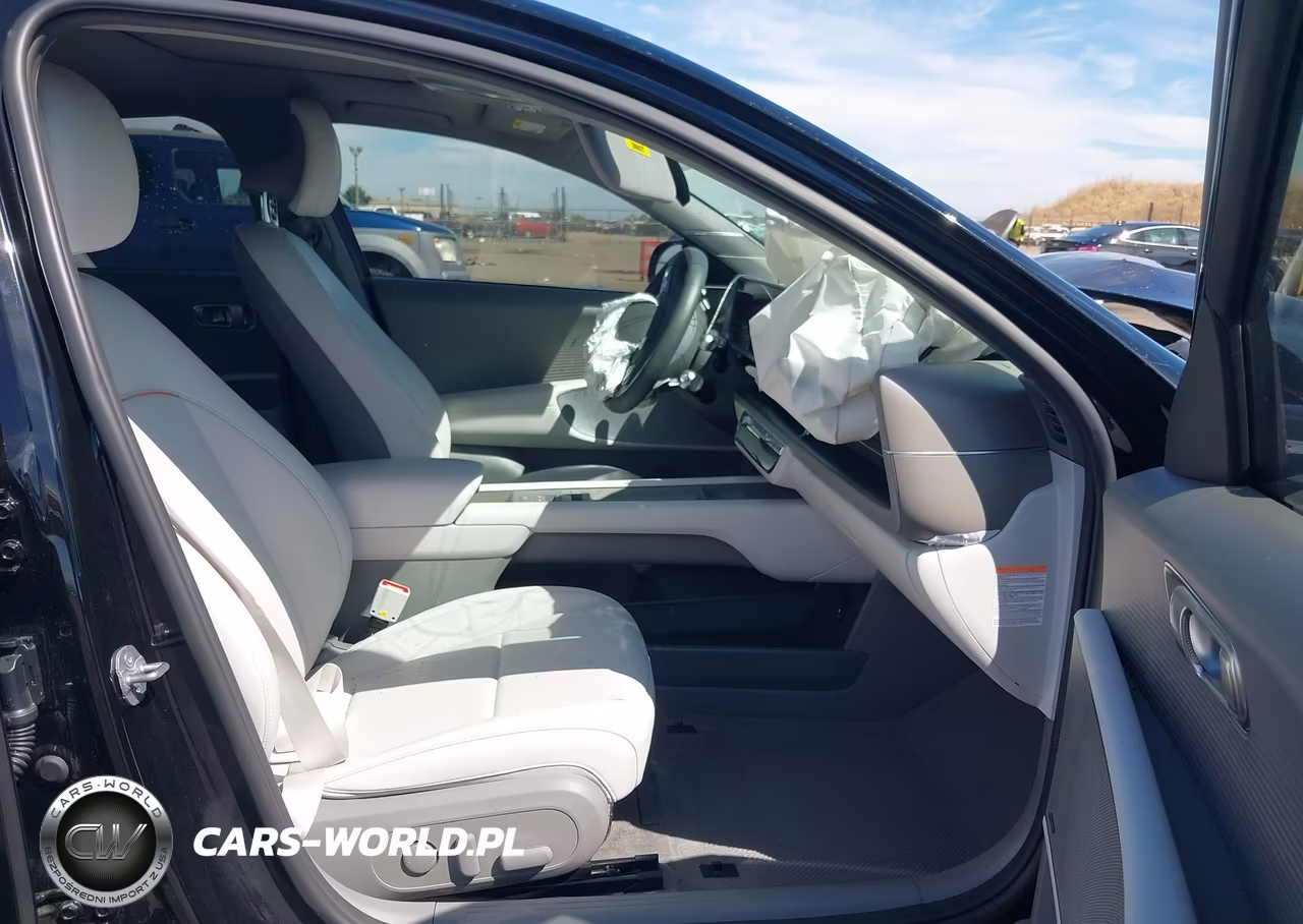 2025 Hyundai Ioniq 6 Limited VIN:KMHM54AA3SA115590 - 5