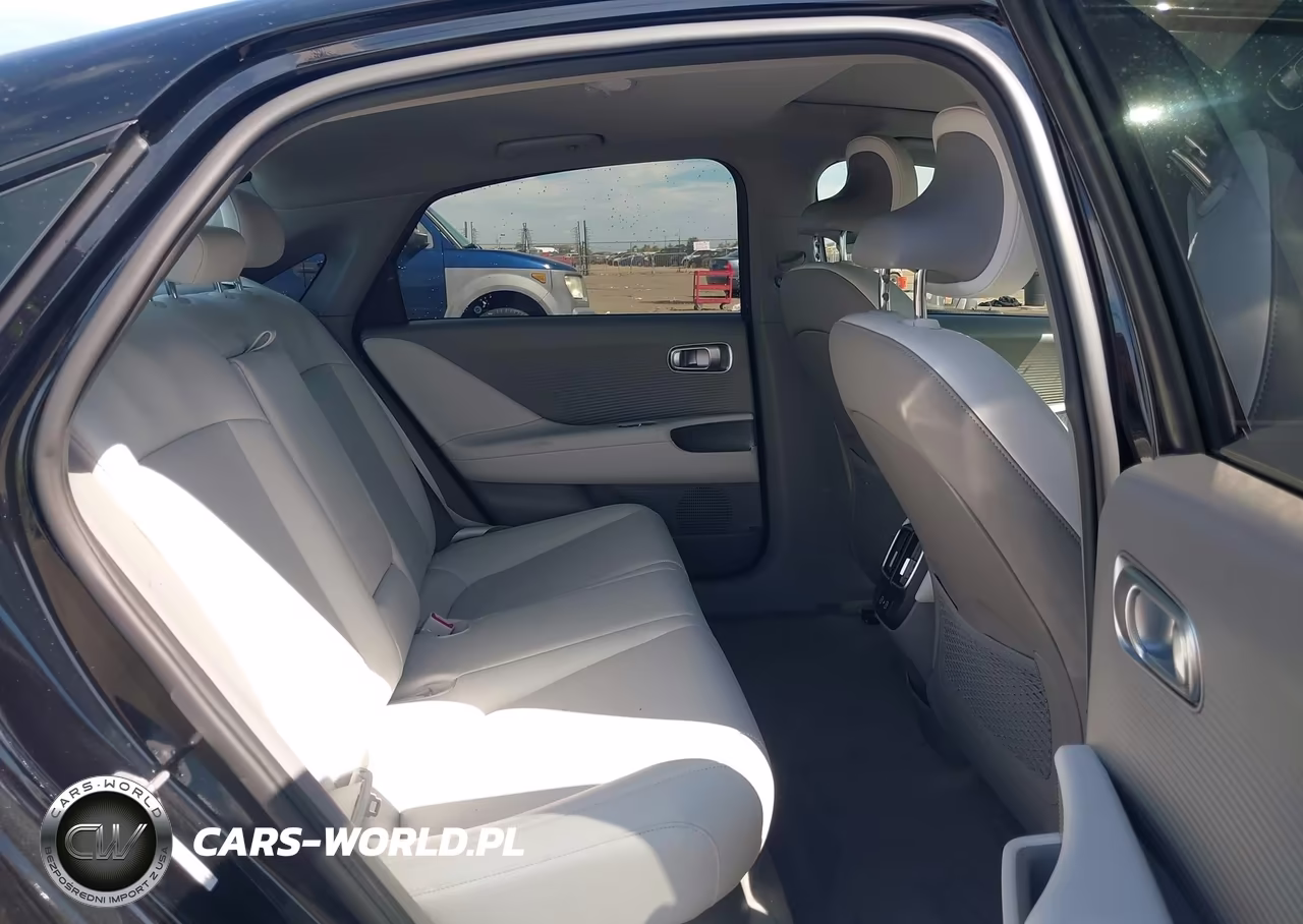 2025 Hyundai Ioniq 6 Limited VIN:KMHM54AA3SA115590 - 8