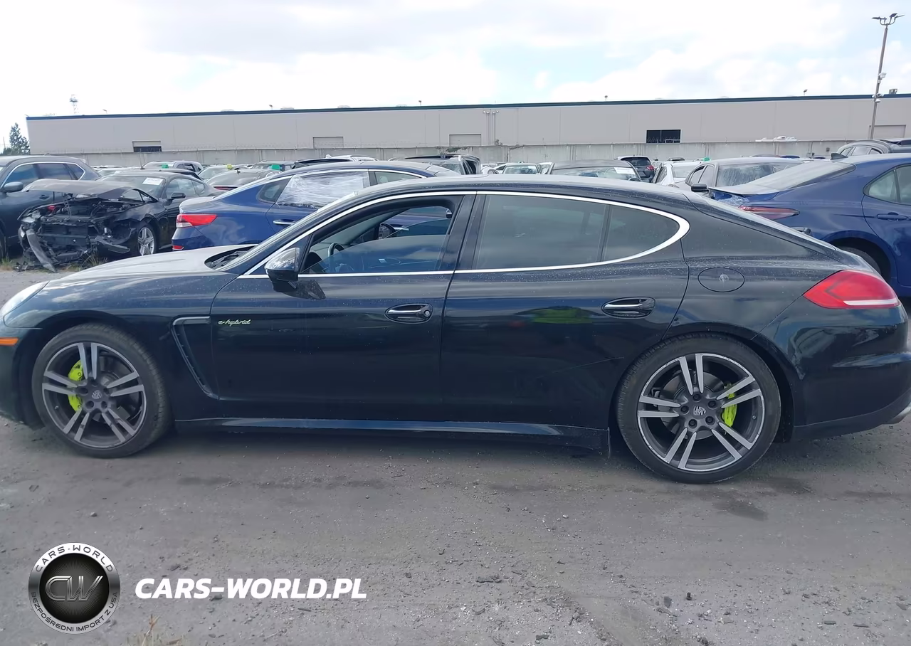 2016 Porsche Panamera E-Hybrid S VIN:WP0AD2A78GL040044 - 14
