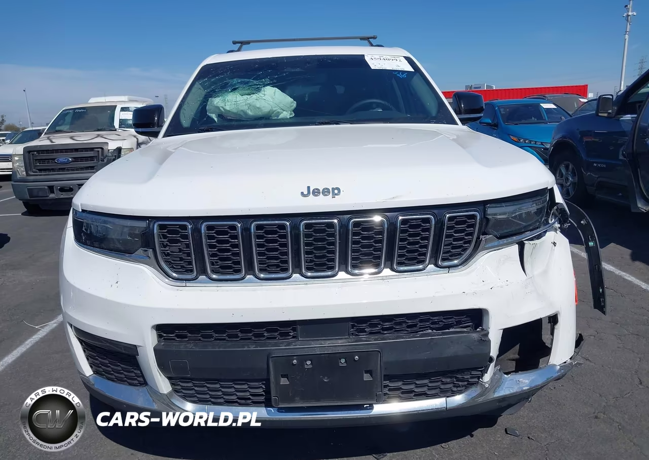 2023 Jeep Grand Cherokee L Limited 4X4 VIN:1C4RJKBG6P8744255 - 13