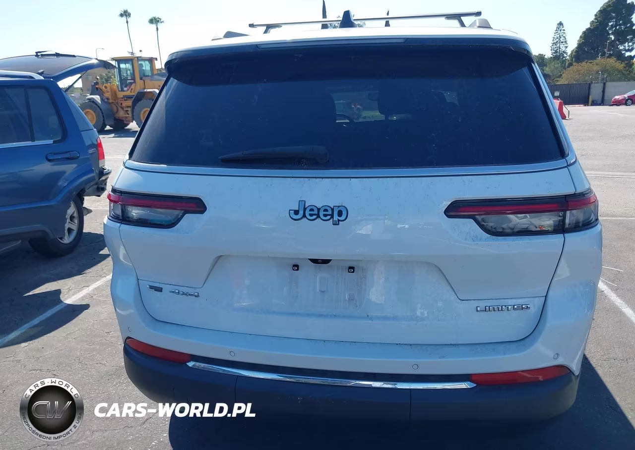 2023 Jeep Grand Cherokee L Limited 4X4 VIN:1C4RJKBG6P8744255 - 17