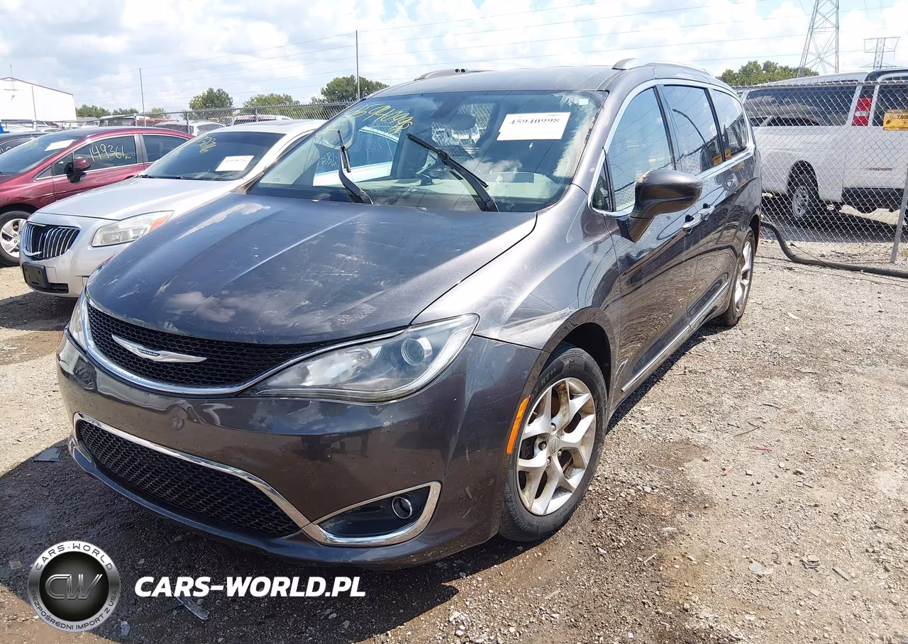 2018 Chrysler Pacifica Touring L Plus VIN:2C4RC1EG8JR310866 - 2