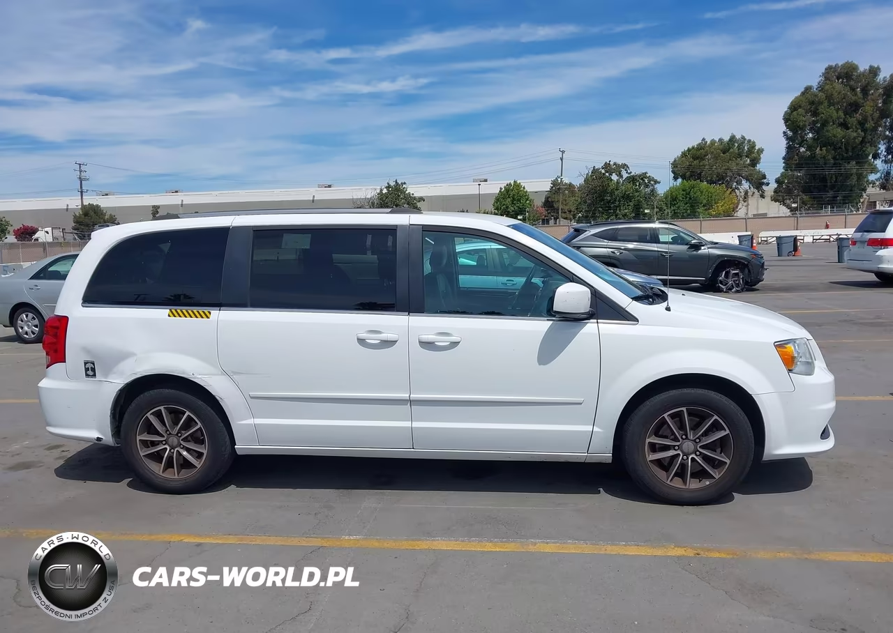 2017 Dodge Grand Caravan Sxt VIN:2C4RDGCG9HR814355 - 13