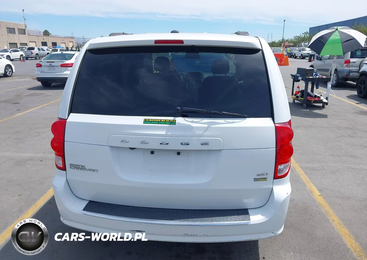 2017 Dodge Grand Caravan Sxt VIN:2C4RDGCG9HR814355 - 16
