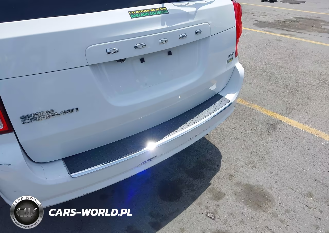2017 Dodge Grand Caravan Sxt VIN:2C4RDGCG9HR814355 - 6
