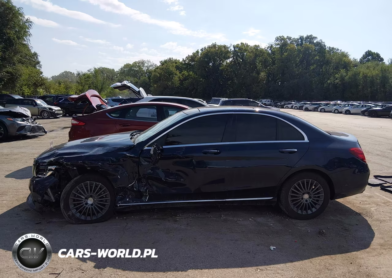 2015 Mercedes-Benz C 300 Luxury 4Matic VIN:55SWF4KB8FU006281 - 14