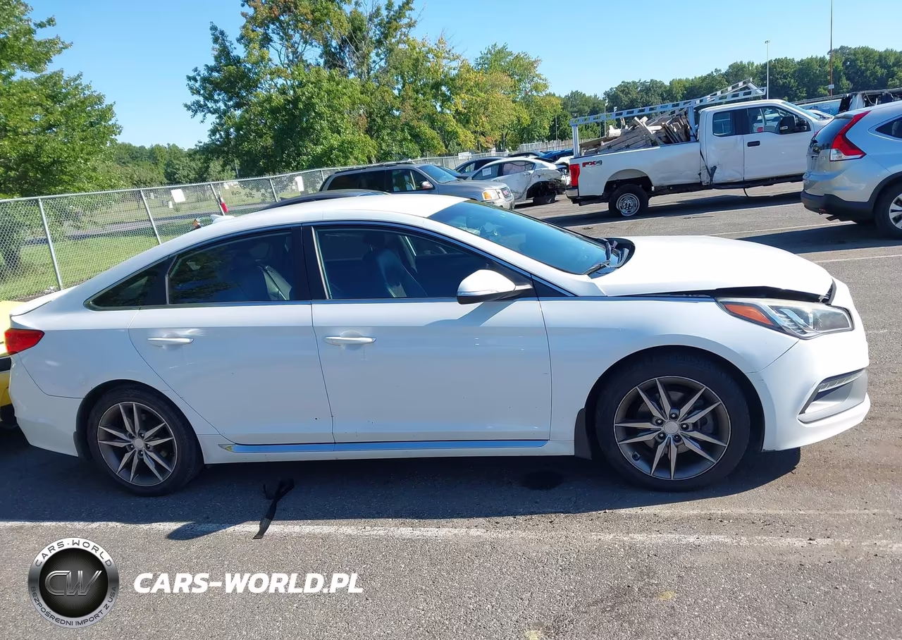 2017 Hyundai Sonata Sport 2.0T VIN:5NPE34AB5HH531116 - 13