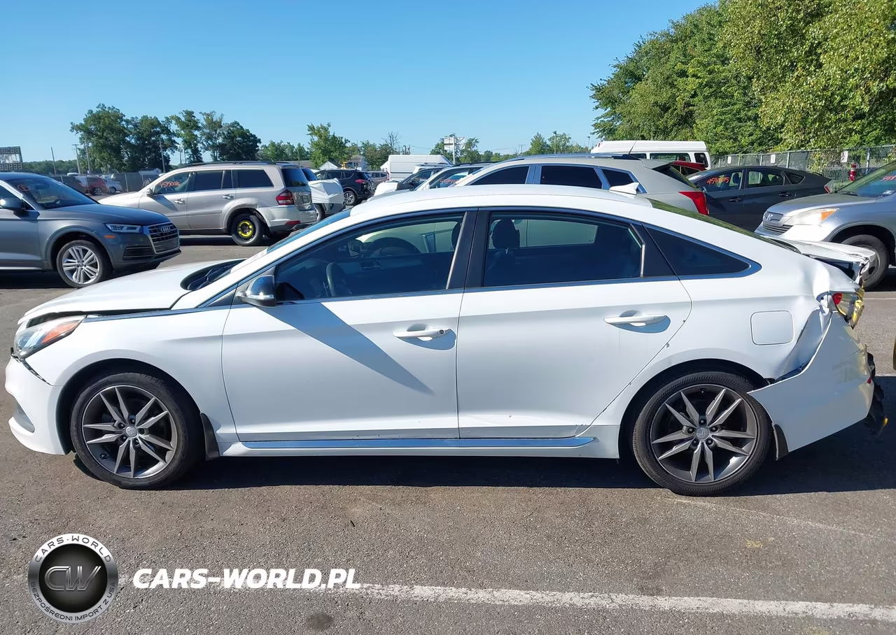 2017 Hyundai Sonata Sport 2.0T VIN:5NPE34AB5HH531116 - 14